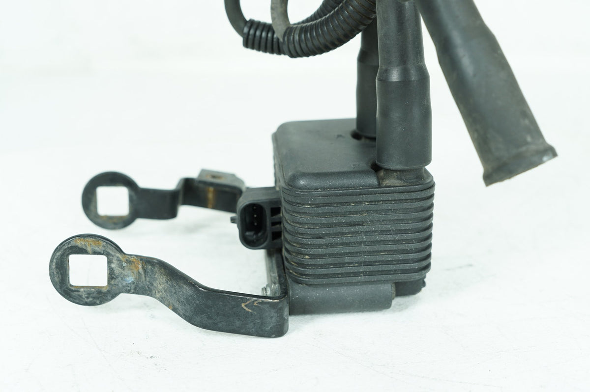 2005 Harley Sportster XL883 C Custom OEM Ignition Coil Spark Plugs Cable