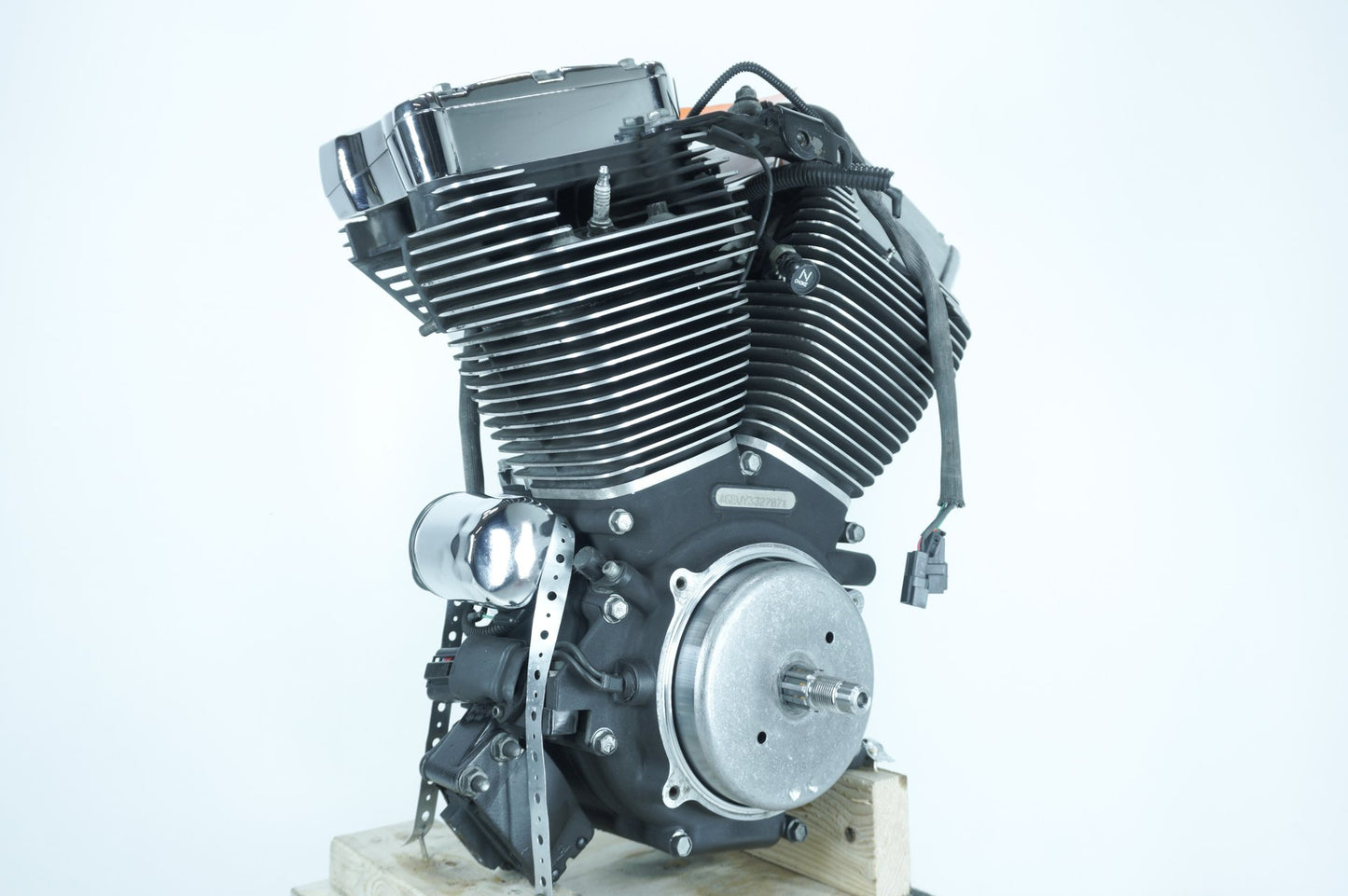 1999 - 2006 Harley-Davidson Dyna Wide Glide CARB Twin Cam 88 Engine Motor  	16165-00
