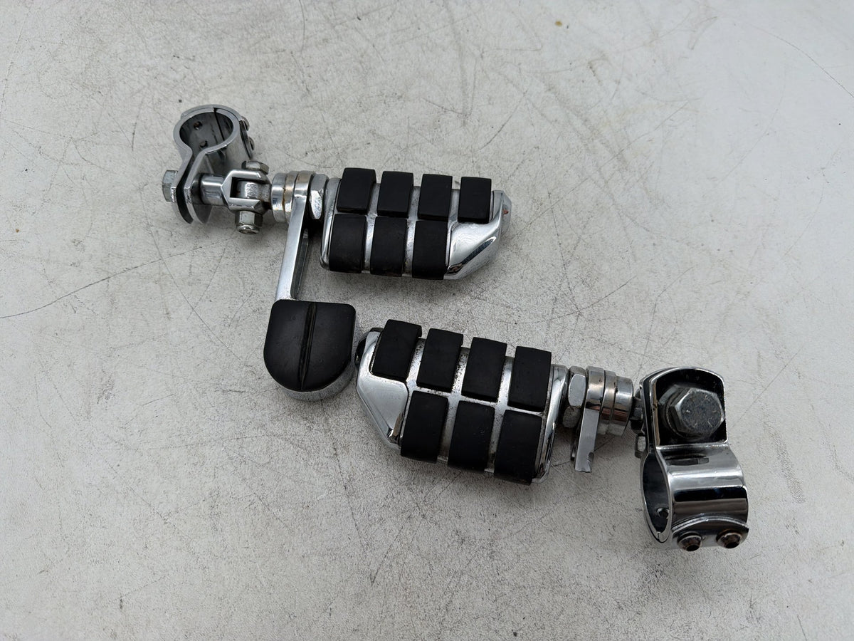 2010 Harley Electra Glide Touring Ultra OEM Front Right Left Highway Foot Pegs