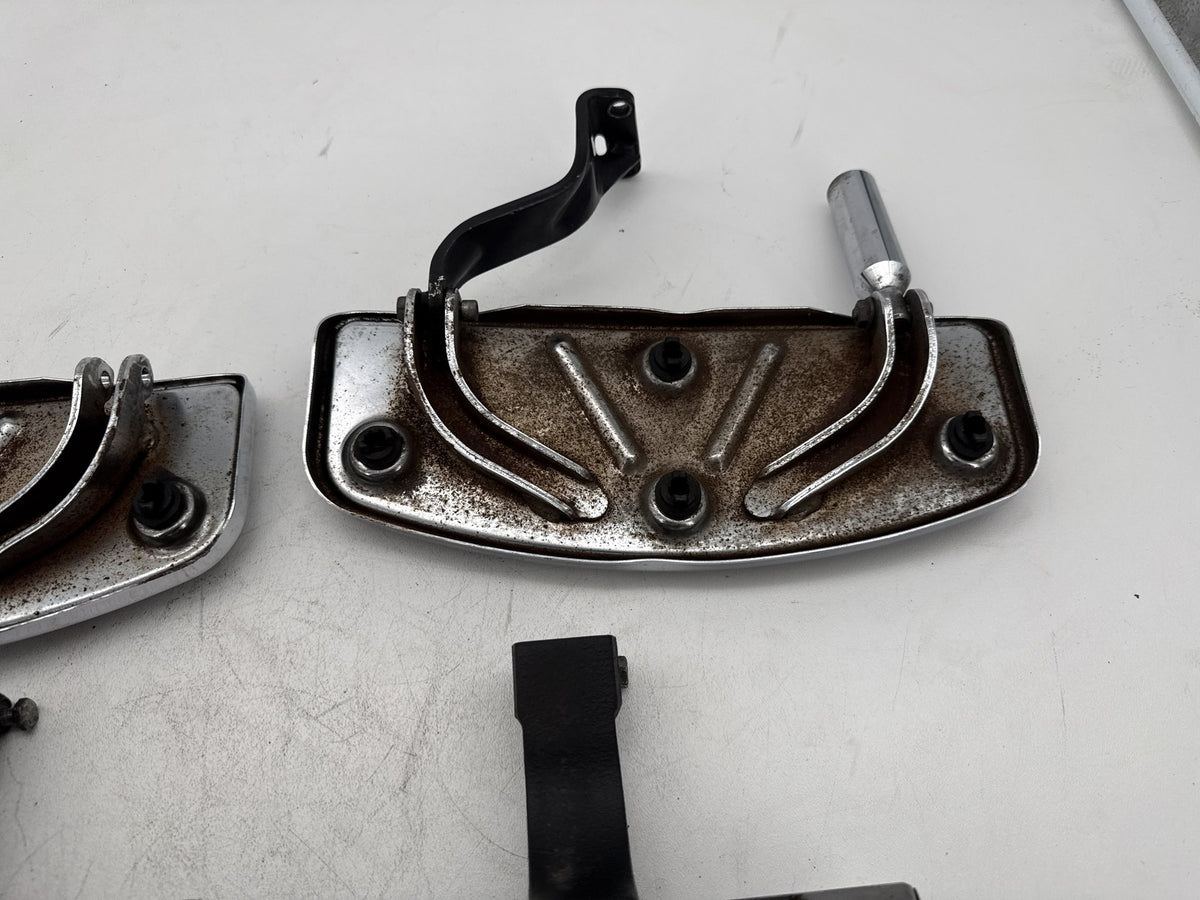 97 Harley Heritage Softail Classic Left Right Driver & Pass Floorboard Foot Rest