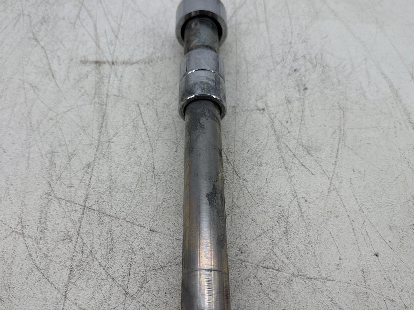 2007 Harley Electra Glide Touring Ultra FLHTCUI OEM Front Wheel Axle Bolt Shaft