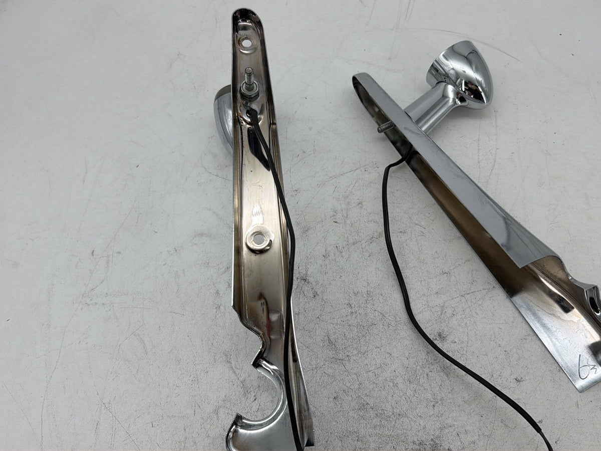 2006 Harley Sportster 1200 Custom XL1200C OEM Rear Left Right Fender Struts Bracket & Turn Signal