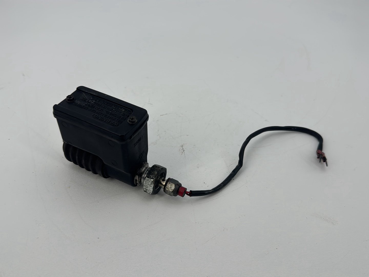 1999 - 2006 Harley-Davidson Dyna Low Rider Rear Brake Master Cylinder Reservoir