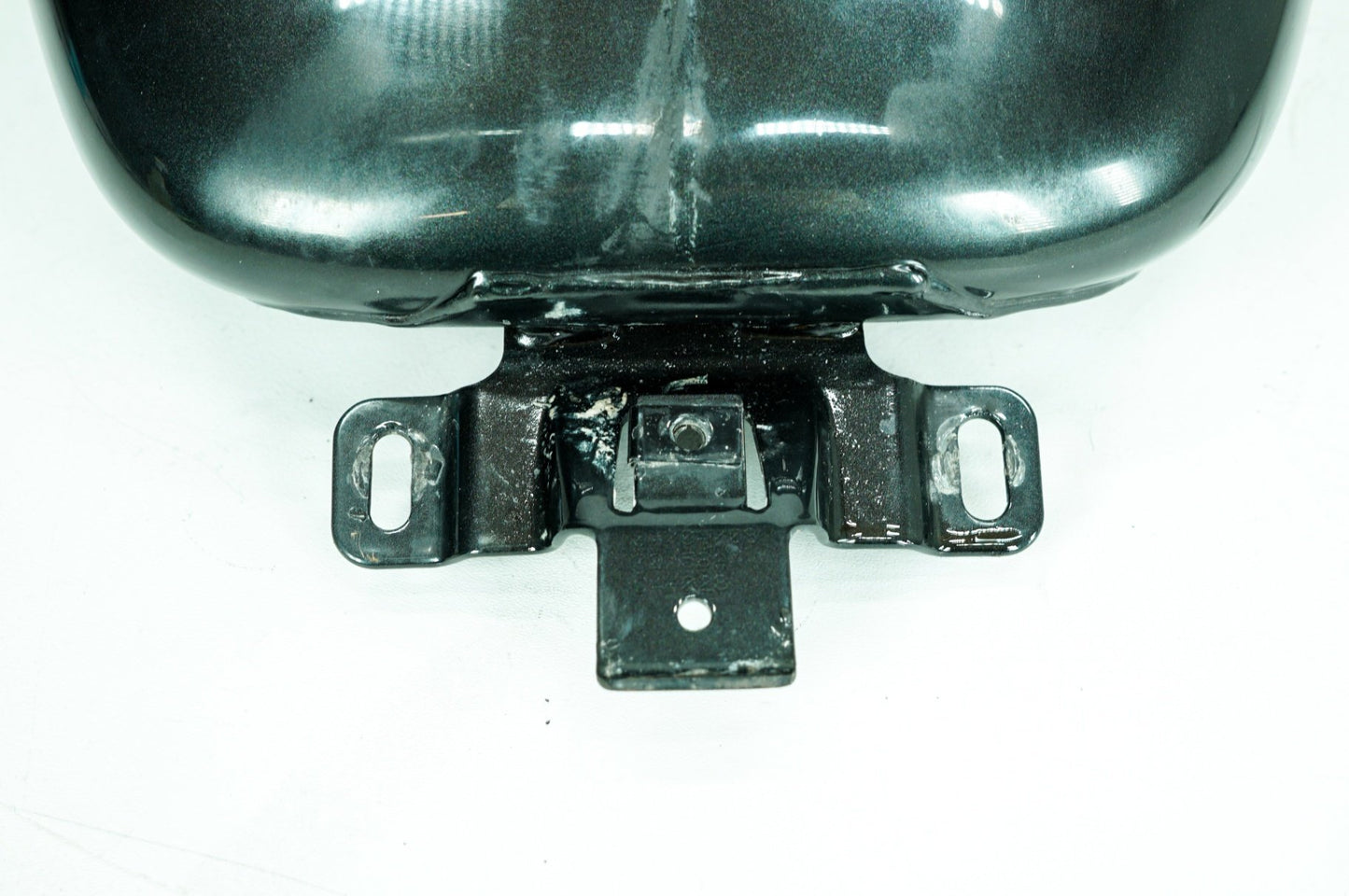 2007 - 2011 Harley-Davidson Touring Street Glide Fuel Gas Tank Gasoline Reservoir 61356-08