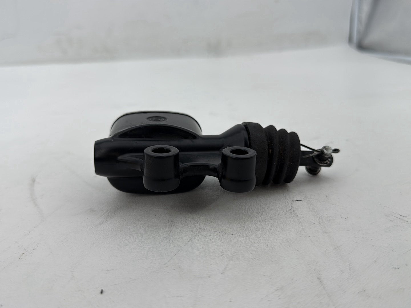 2011 Harley Road King Touring FLHRC Classic OEM Rear Brake Master Cylinder Reservoir