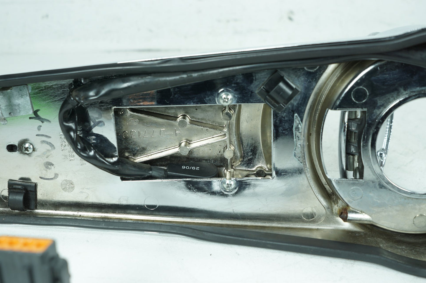 2007 - 2012 Harley-Davidson Touring CVO Electra Screamin Eagle Fuel Gas Tank Dash Console NOKey 61270-98A