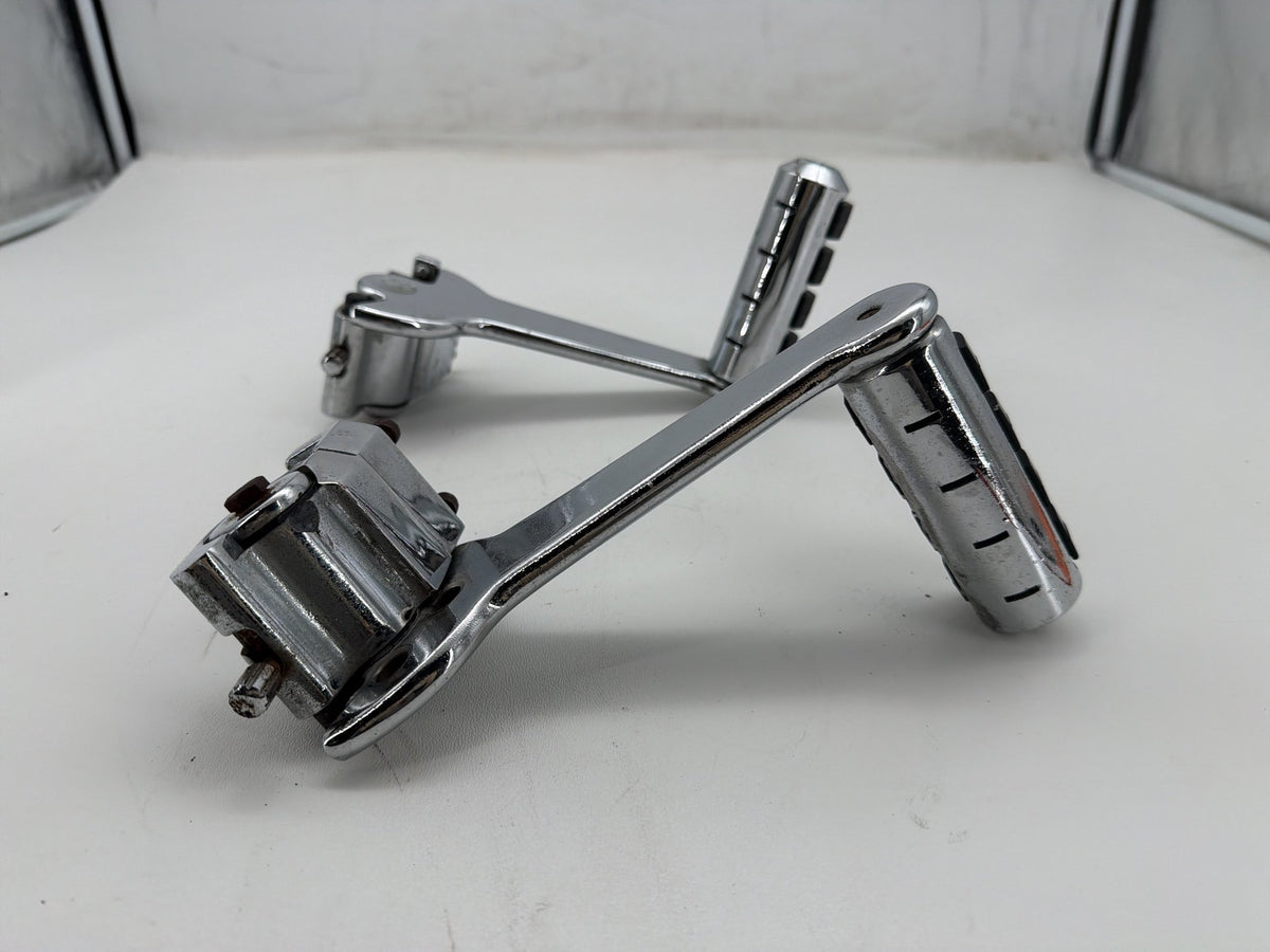 2006 Harley Electra Touring Classic Passenger Left & Right Foot Pegs Kuryakin