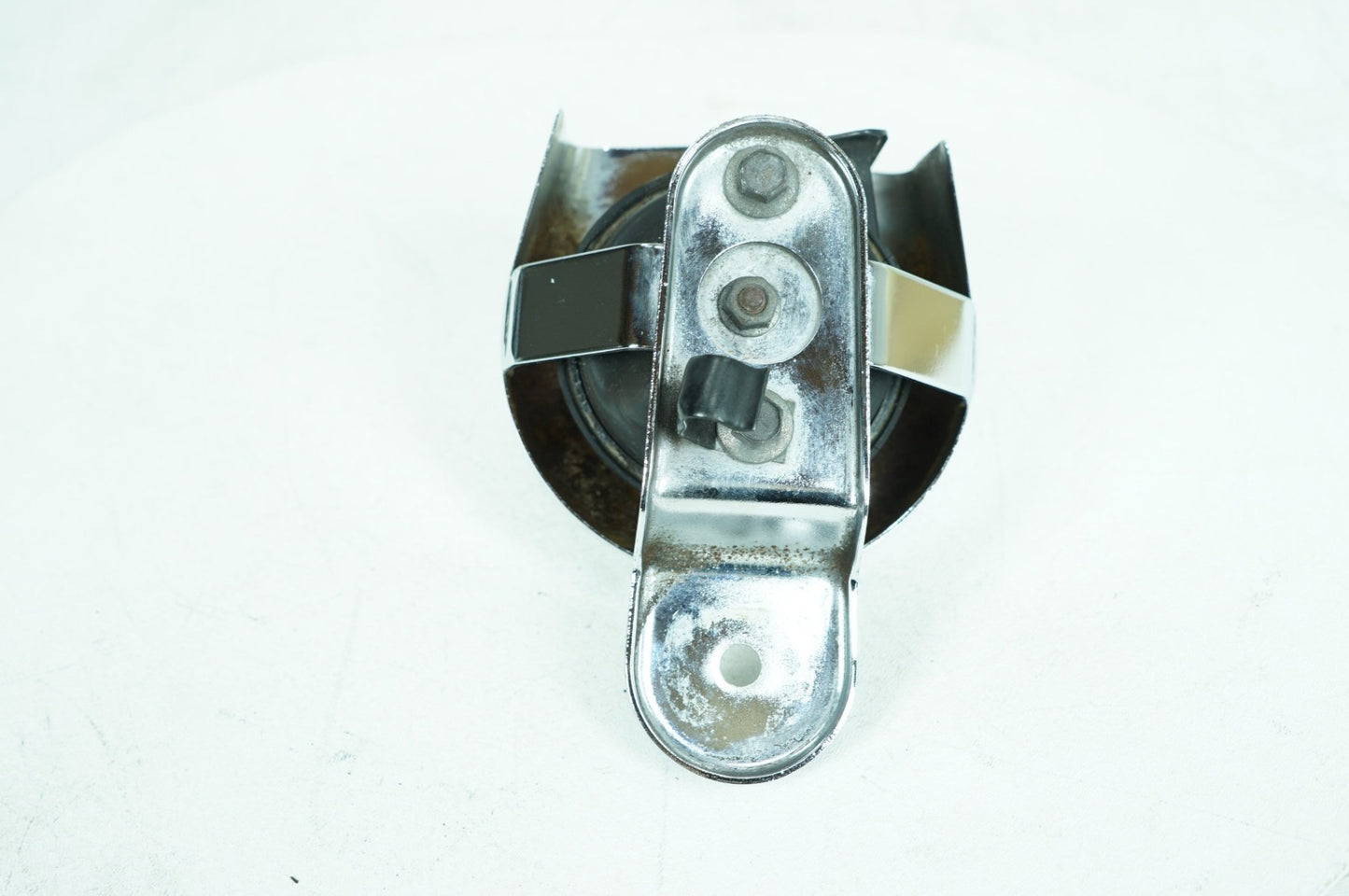 2007 - 2016 Harley-Davidson Touring Street Glide Horn Signal Klaxon Chrome Cover 69012-93A