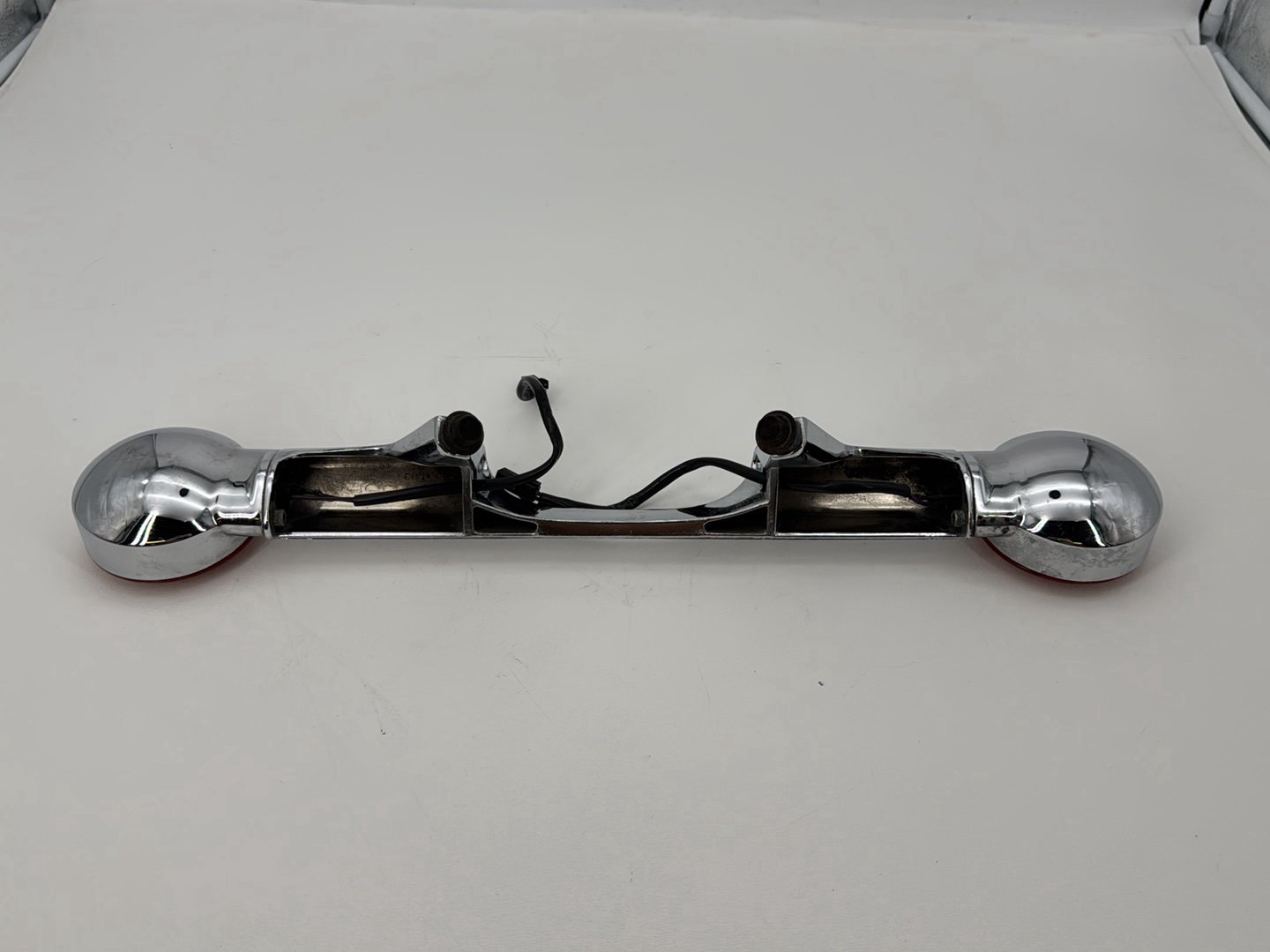 1999 - 2006 Harley-Davidson Touring Electra Glide Classic Rear Left & Right Turn Signals 68510-74C