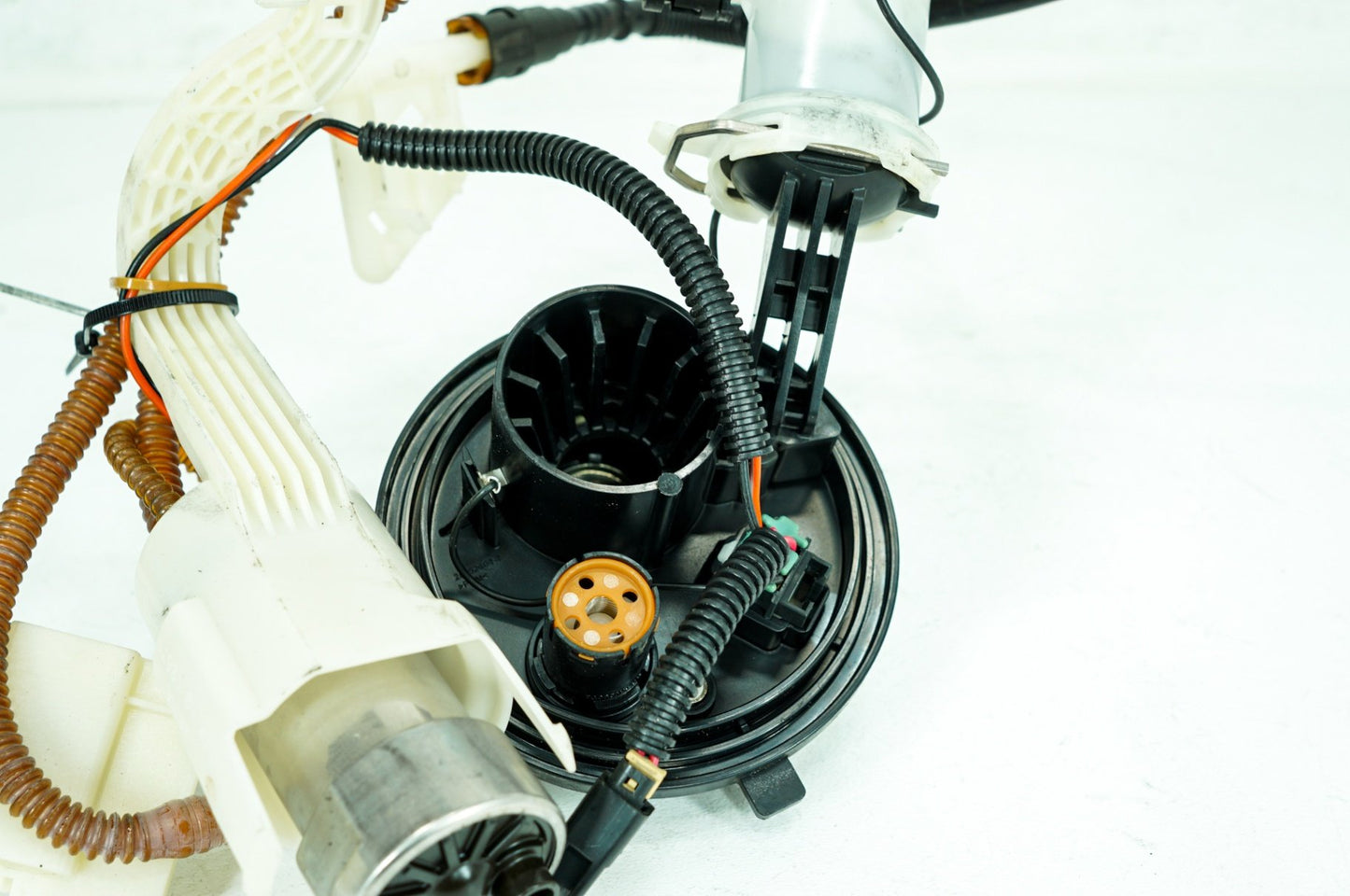 2007 - 2011 Harley-Davidson Touring Street Glide Fuel Pump Gas Gasoline Petrol Sending 69214-08