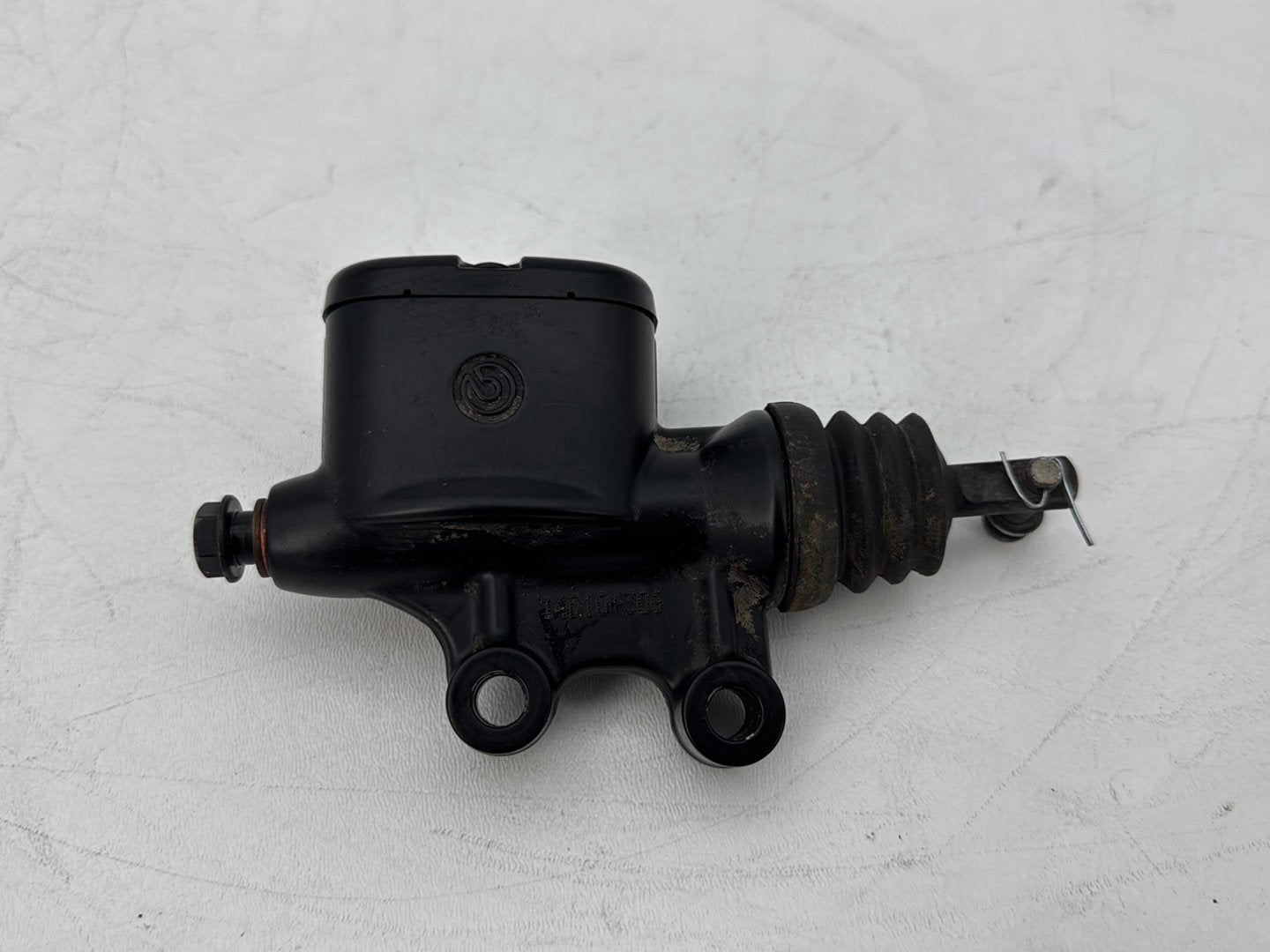 2008 - 2016 Harley-Davidson Touring Electra Glide Ultra Rear Brake Master Cylinder Reservoir ABS