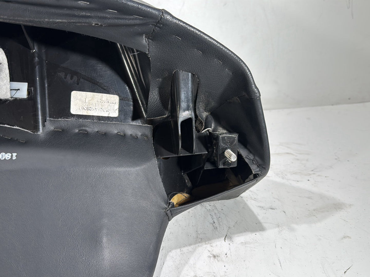 2015 Harley Electra Glide Ultra Low OEM Rear Passenger Backrest Cushion Pad