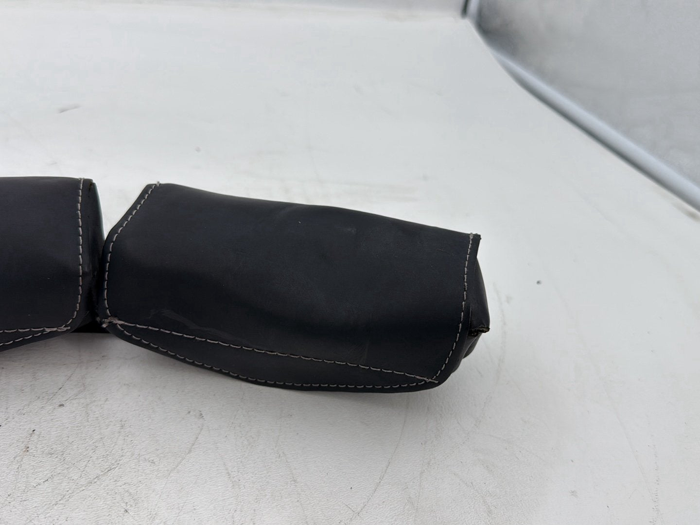 2008 Harley Touring FLHTCU Electra Glide Ultra OEM Front Onboard Tool Bag Leather Storage