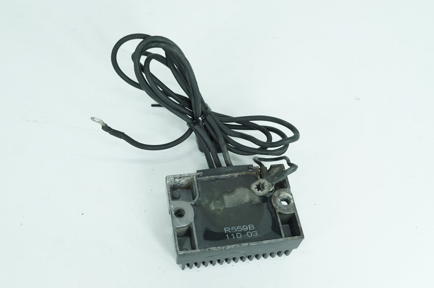 1983 - 1998 Harley-Davidson Dyna Super Glide Voltage Regulator Rectifier  74519-88A