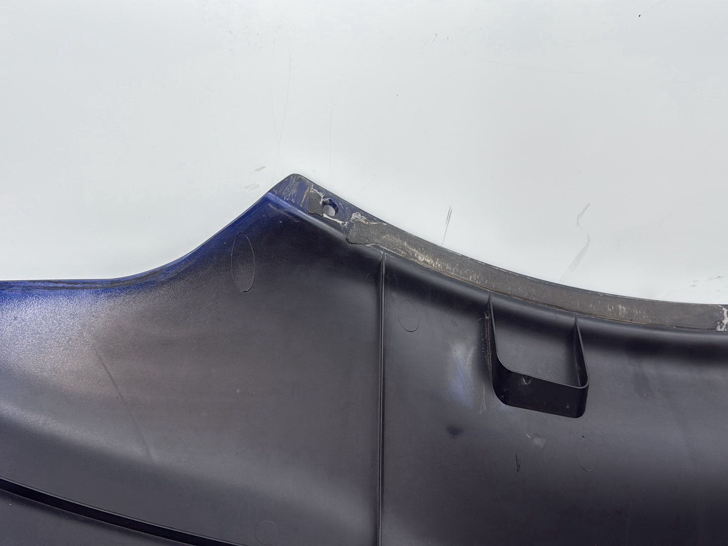 2007 Harley Touring FLHTCU Electra Glide Ultra OEM Front Outer Batwing Fairing Cover