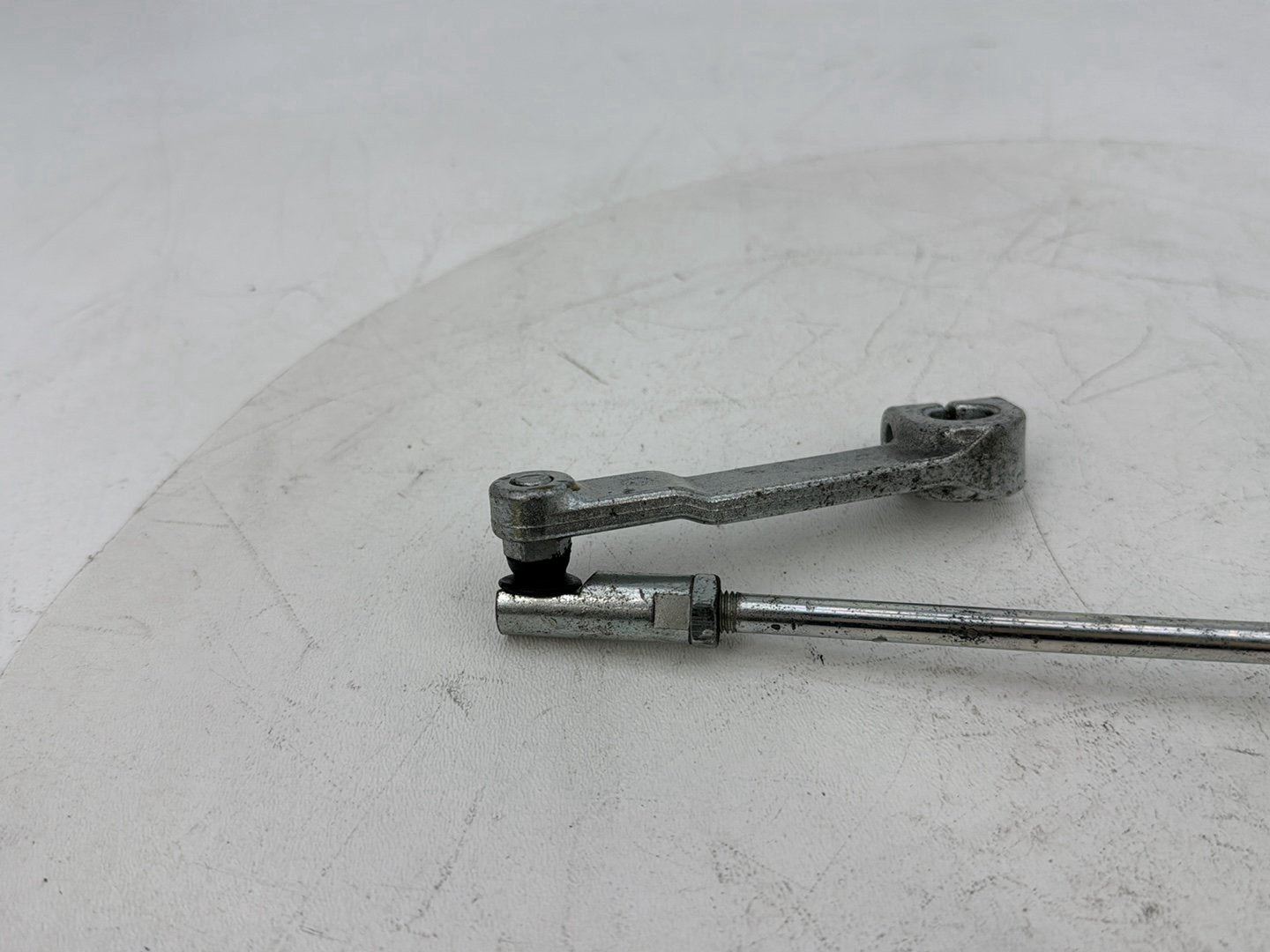 1999 - 2006 Harley-Davidson Softail Heritage Gear Shifter Lever Arm w/ Rod linkage  	33719-79B