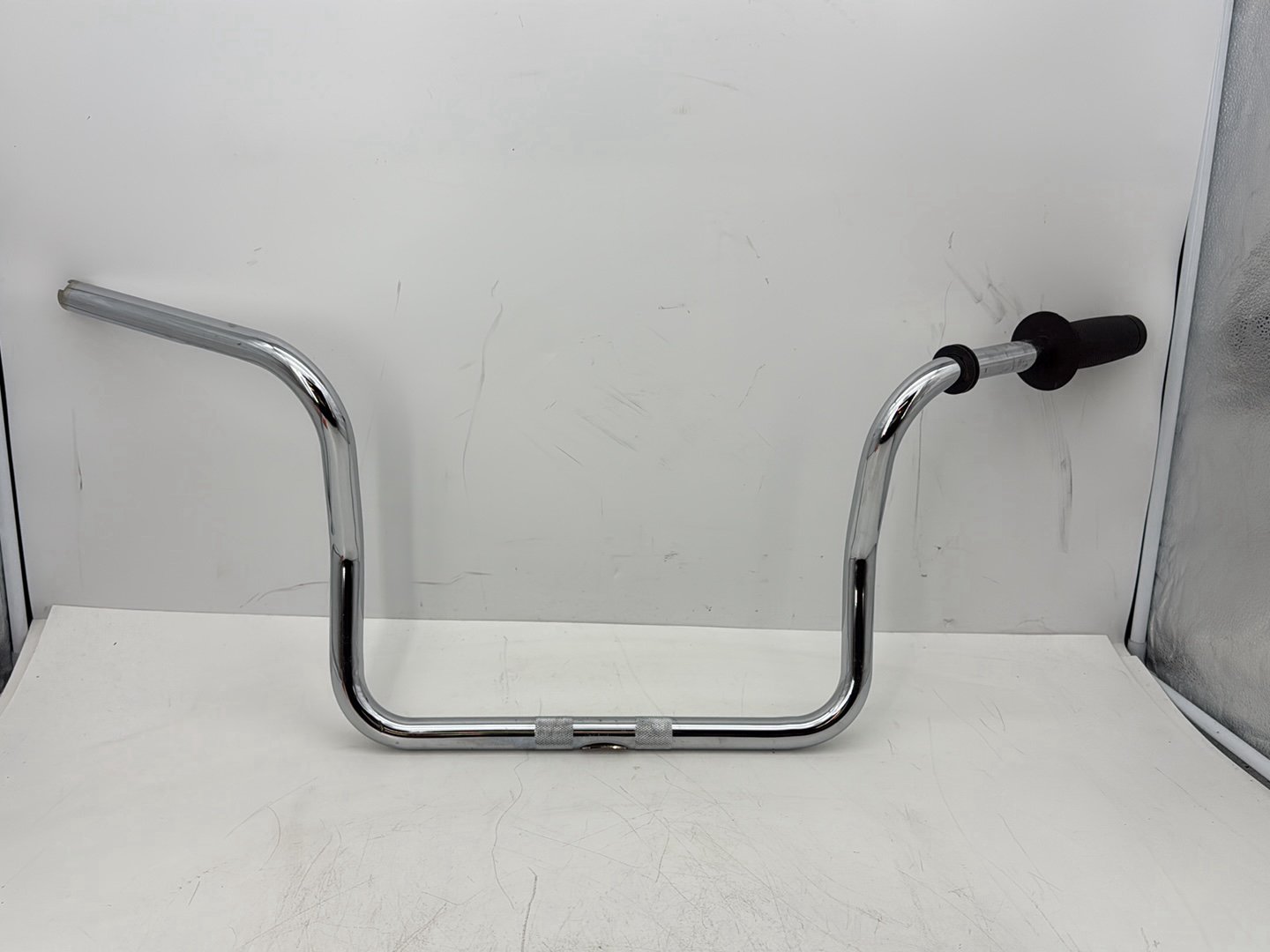 2007 Harley Touring FLHTCU Electra Glide Ultra OEM Front Handlebars Handle Bars