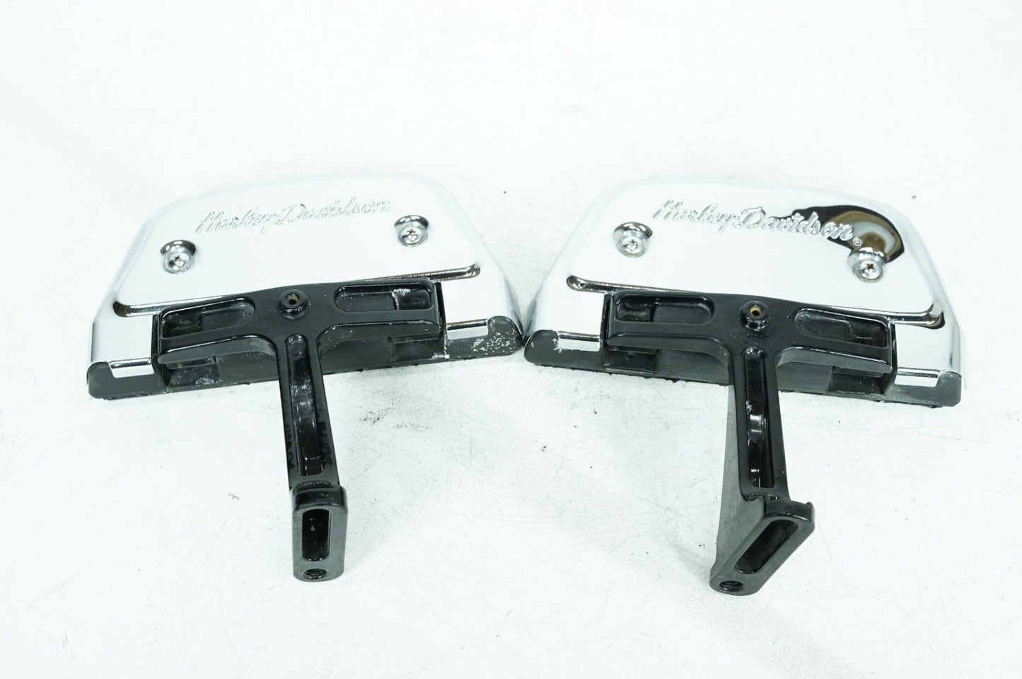 2008 - 2016 Harley-Davidson Touring Electra Glide Ultra Left & Right Passenger Floorboard Foot Rest 50613-91A