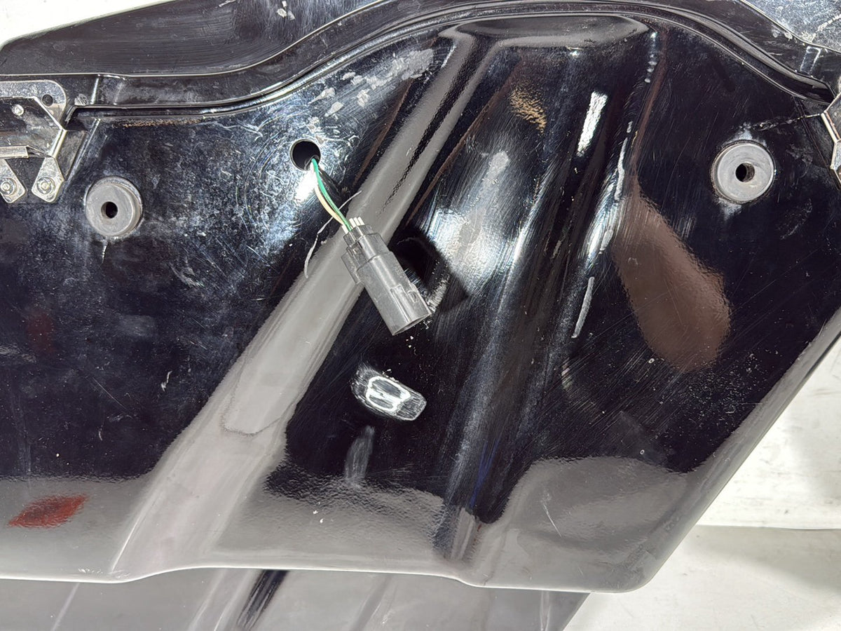2010 Harley Street Glide Touring FLHX OEM Left Right Saddlebags Luggage NOKey