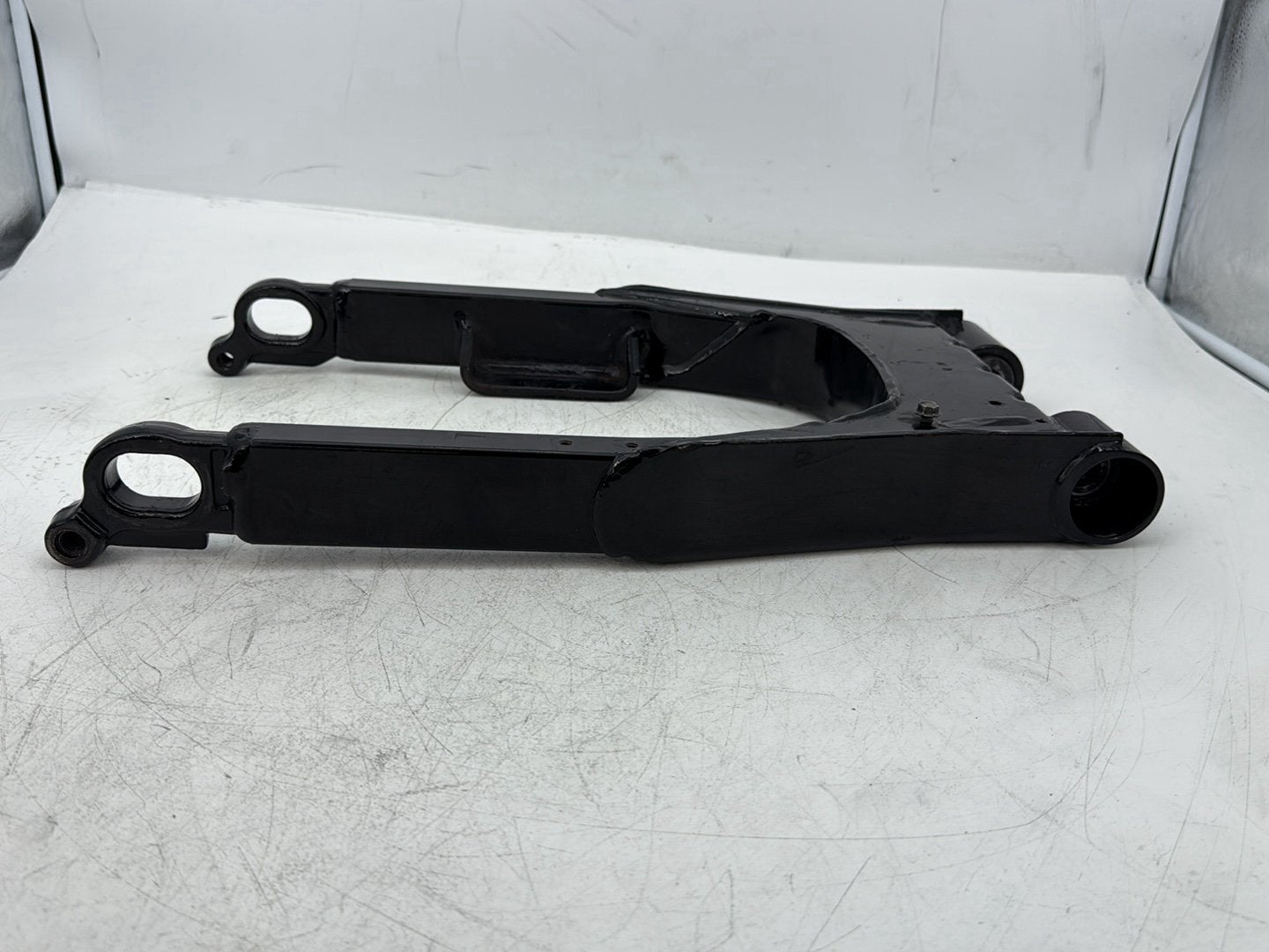 2008 Harley Electra Glide Touring Ultra FLHTCUI OEM Rear Fork Swingarm Swing Arm
