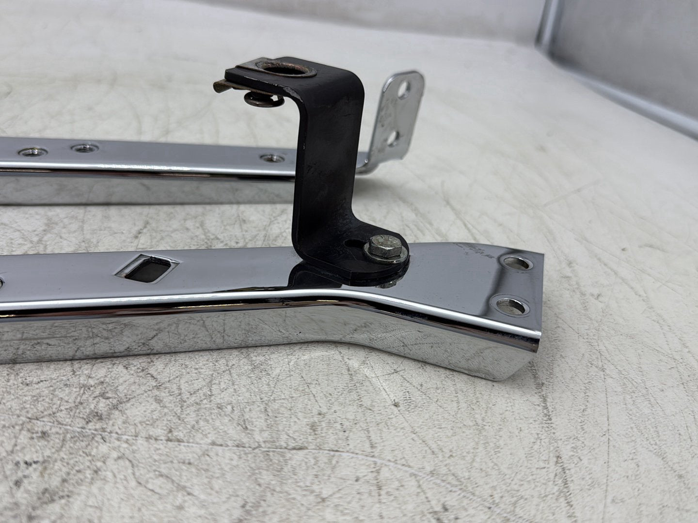 2006 Harley Road King Touring FLHRCI Classic OEM Left Right Saddlebag Fender Struts Brackets