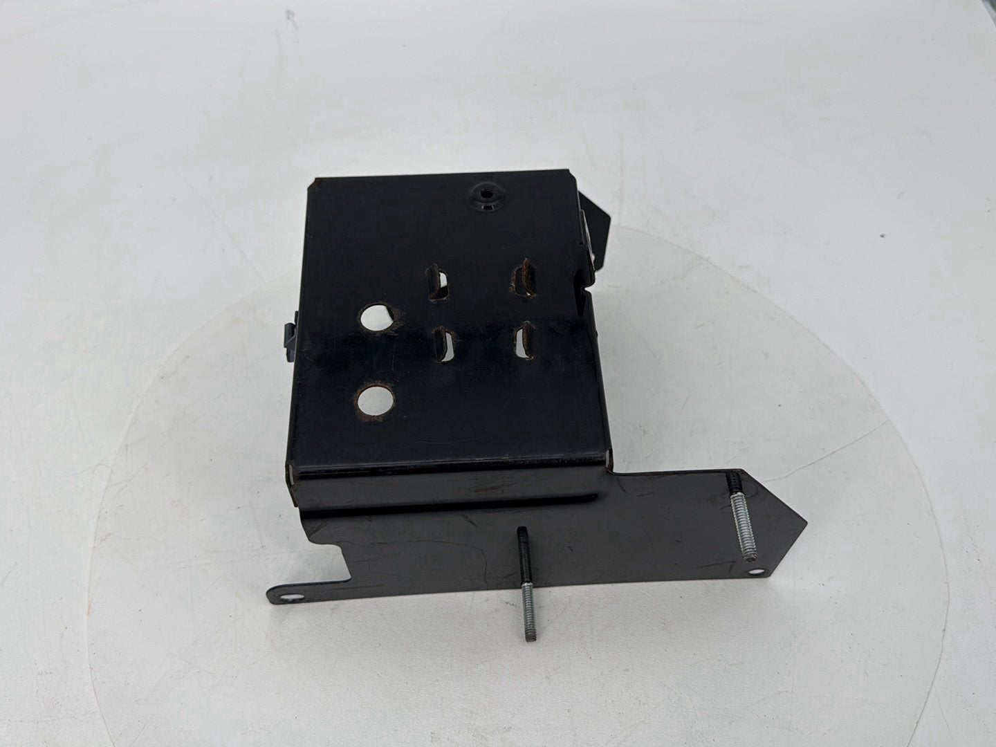 1999 - 2006 Harley-Davidson Touring Electra Glide Battery Tray Bracket Holder Carrier 	66281-02A