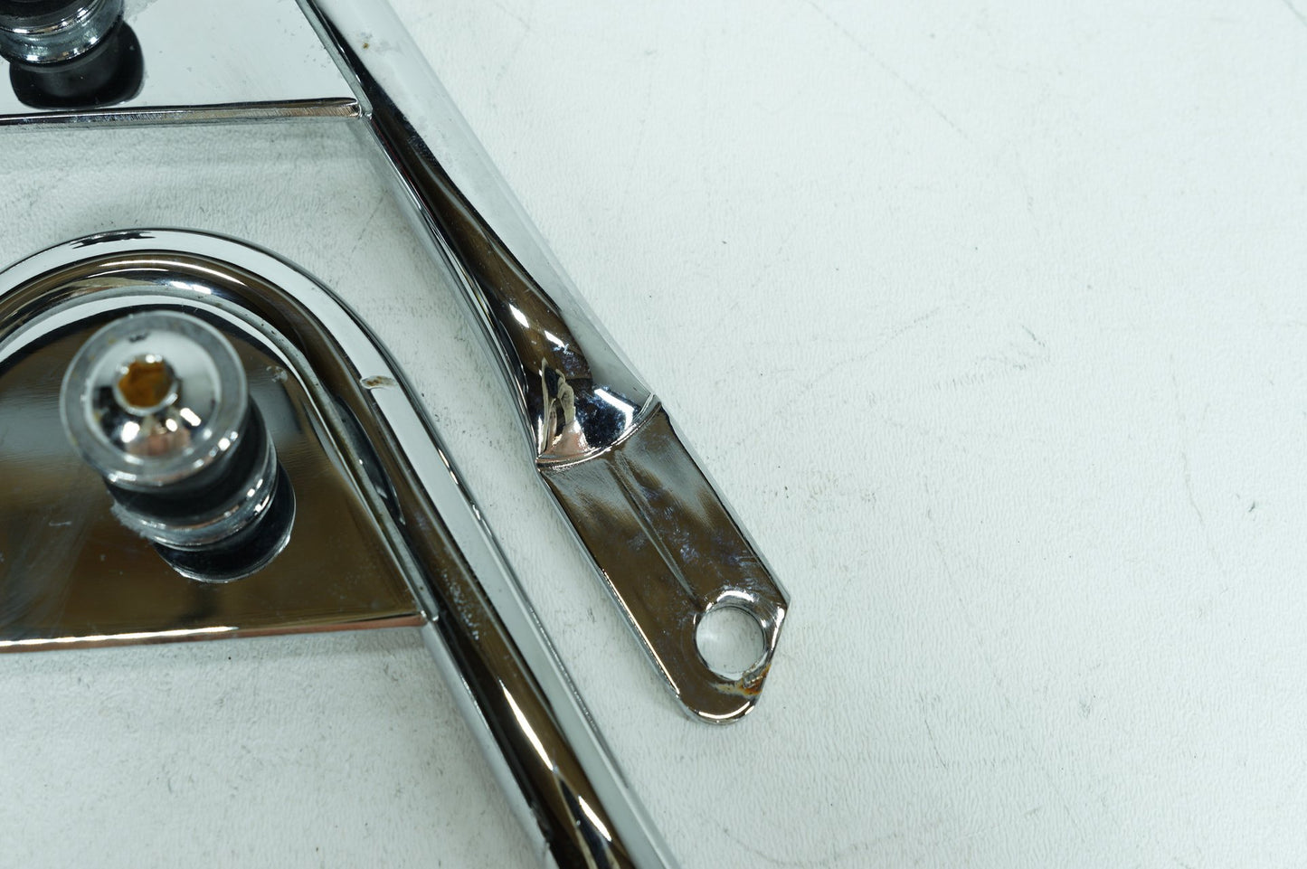 1999 - 2006 Harley-Davidson Touring Road King Detachable Tour Pak Luggage Box Bracket 53804-06