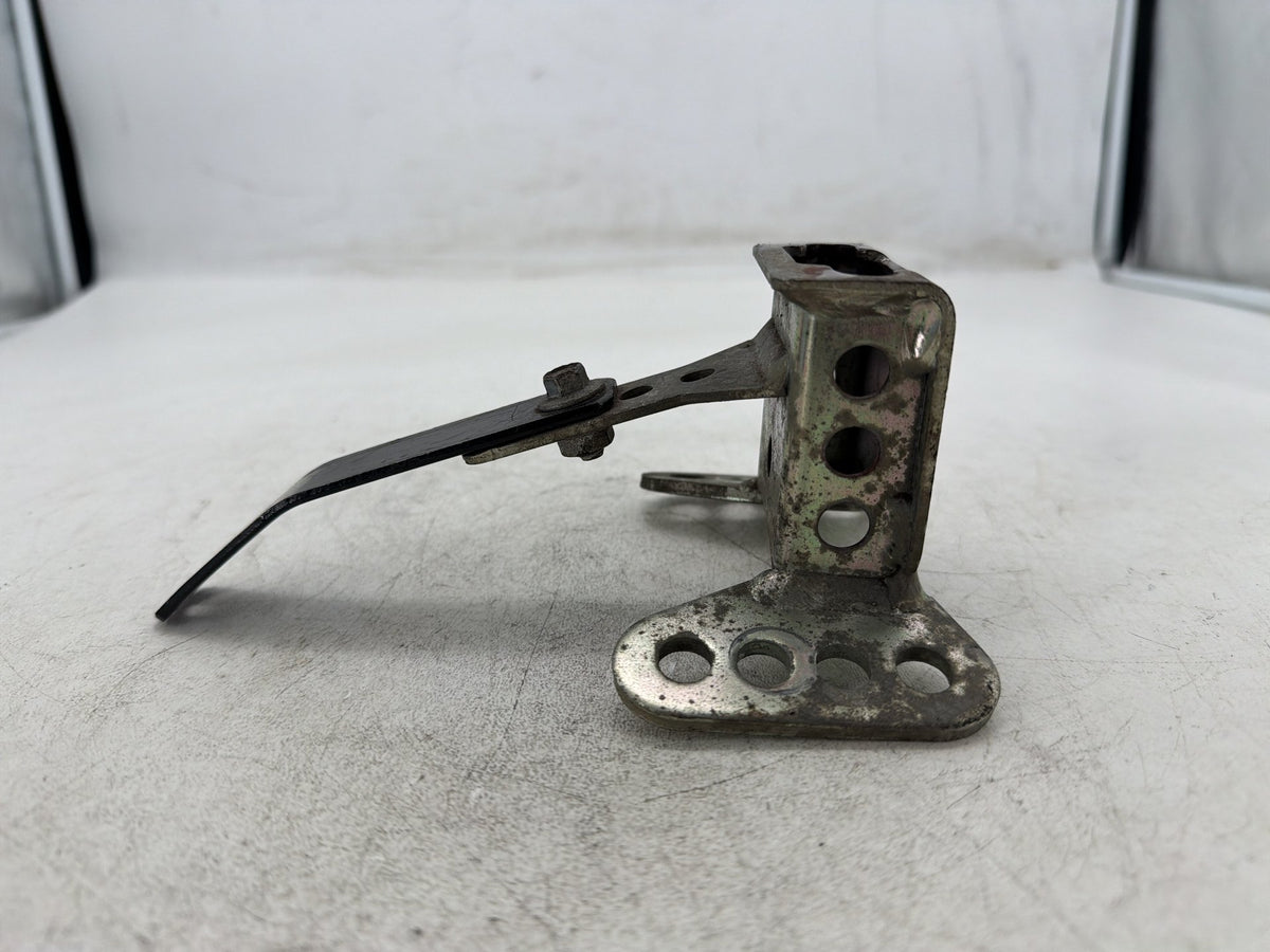2012 Harley Electra Glide Touring OEM Front Driver Rider Backrest Bracket Mount