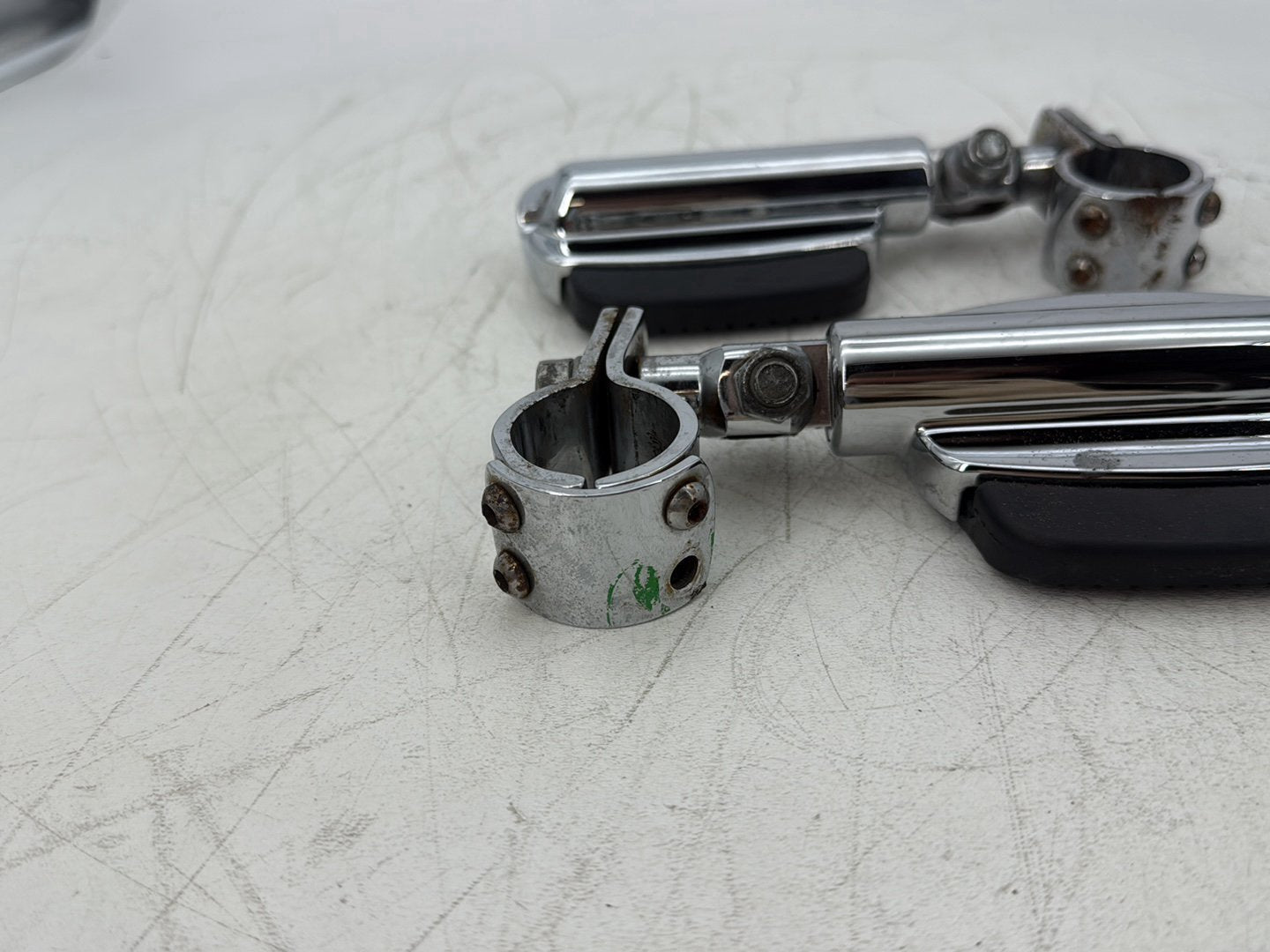 2006 Harley Softail FLSTCI Heritage Classic OEM Front Right Left Highway Foot Pegs