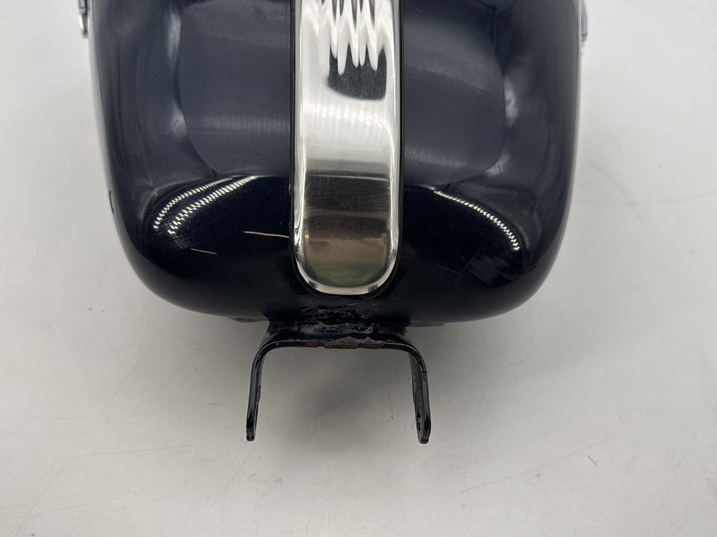 2009 Harley Sportster XL1200C 1200 Custom OEM Fuel Gas Tank Gasoline Reservoir