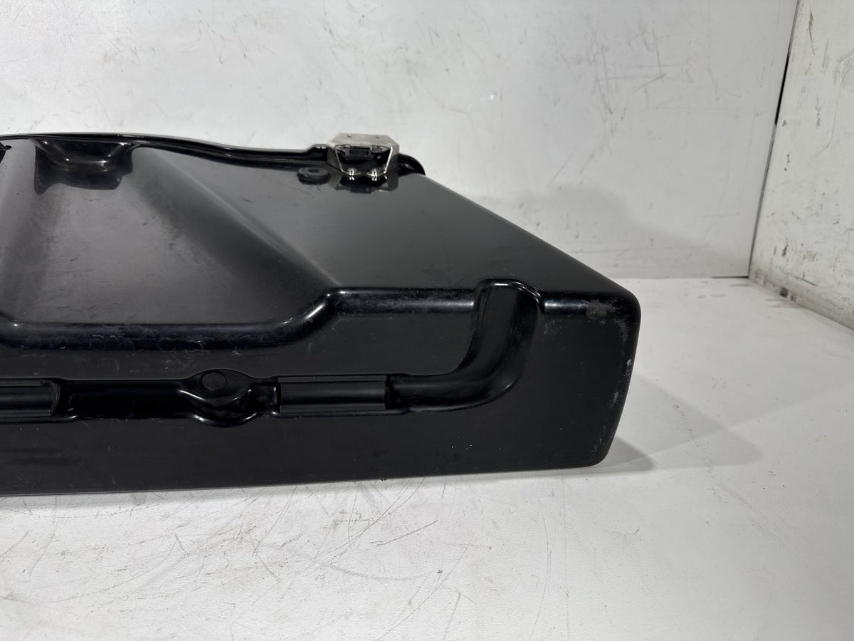 2006 Harley Street Glide Touring FLHX OEM Right 1 Saddlebag Luggage NO Key