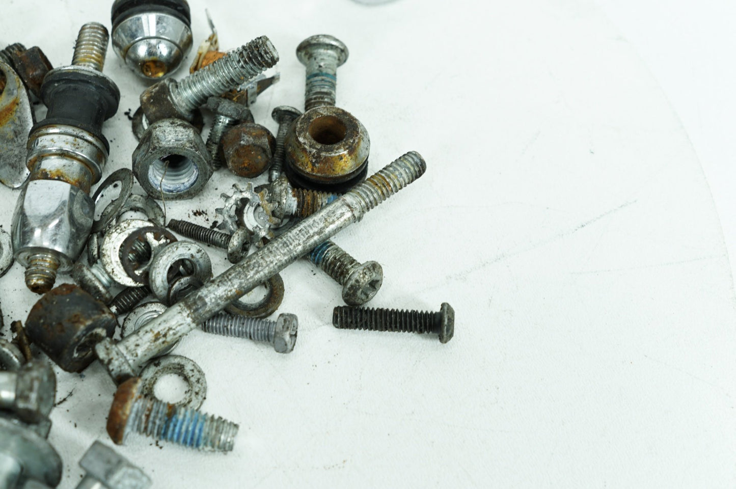2007 - 2016 Harley-Davidson Dyna Super Glide Custom Hardware Bolts Nuts & Brackets