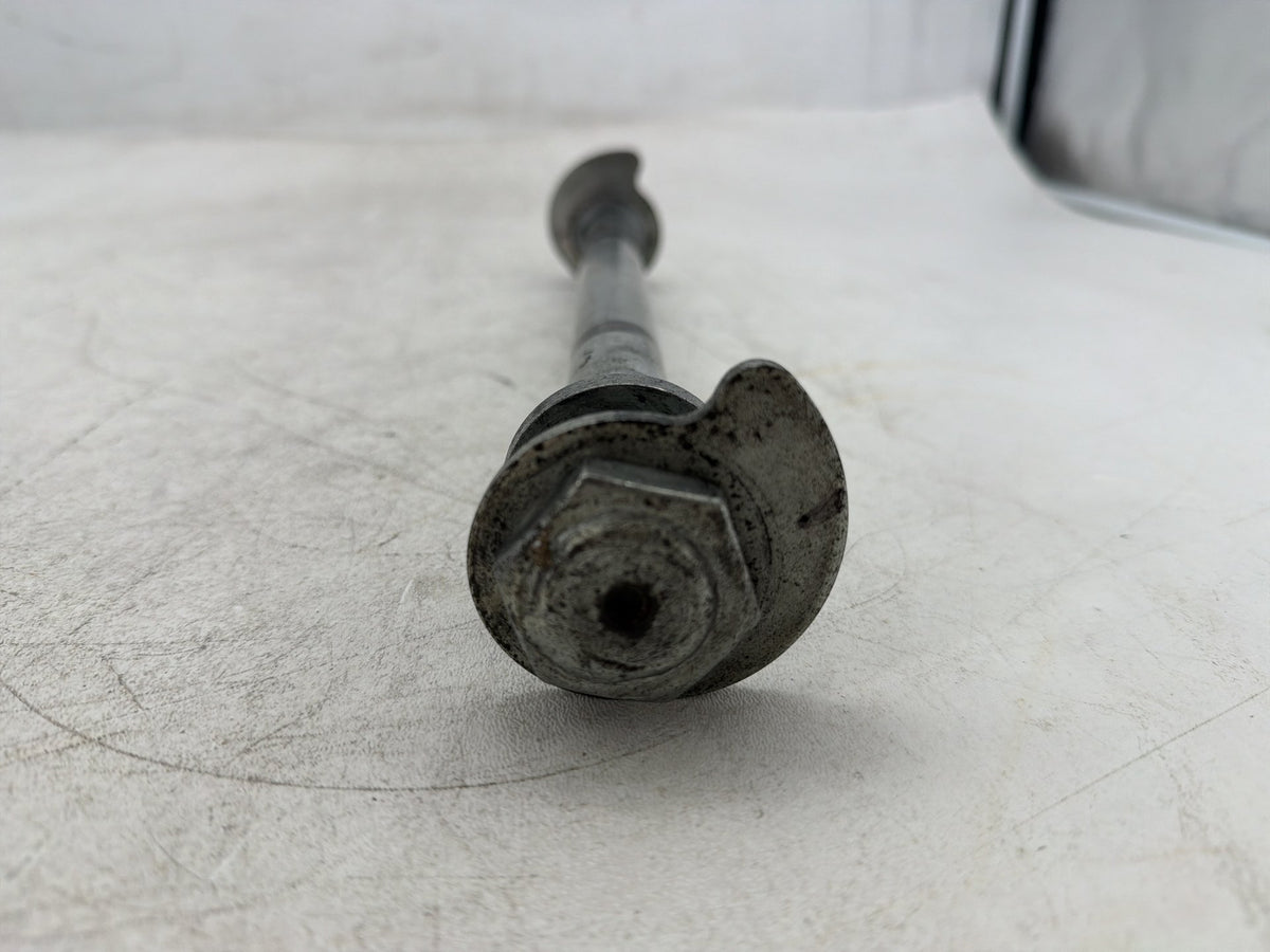 2009 Harley Electra Glide Touring CVO Screamin Eagle Rear Wheel Axle Bolt Shaft