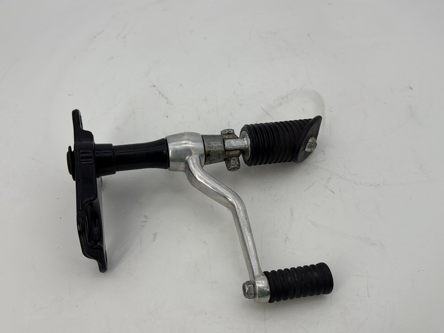 1993 Harley Sportster XLH883H Hugger 883 OEM Left Driver Foot Controls Peg Rest