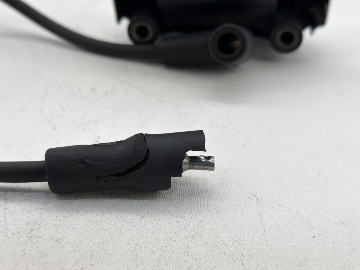 2011 Harley Softail Deluxe FLSTN OEM Ignition Coil Spark Plugs Cable w/ Cover
