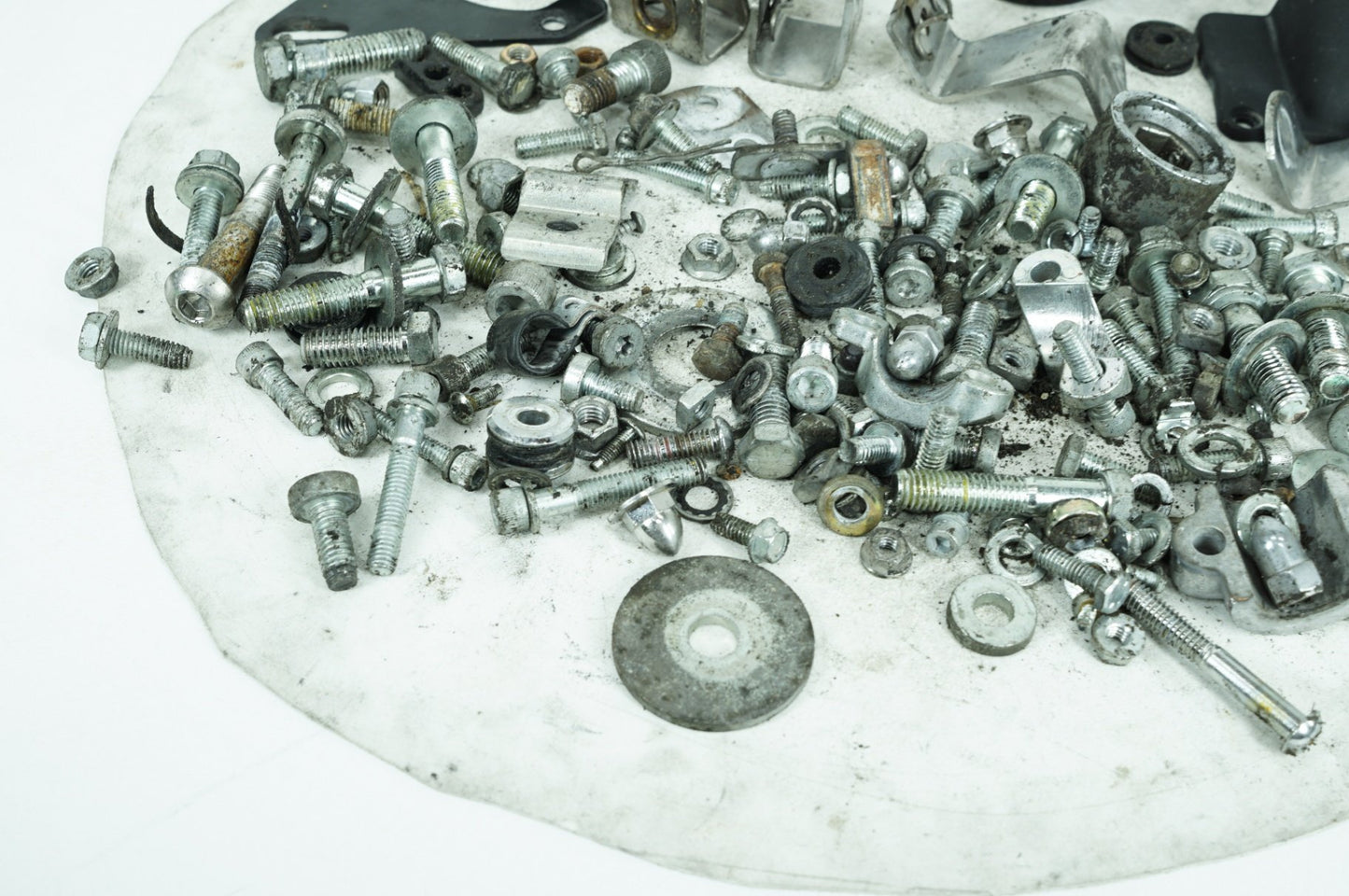 2000 - 2006 Harley-Davidson Touring Road King Custom Hardware Bolts Nuts & Brackets w/ Left Right Swingarm Brackets