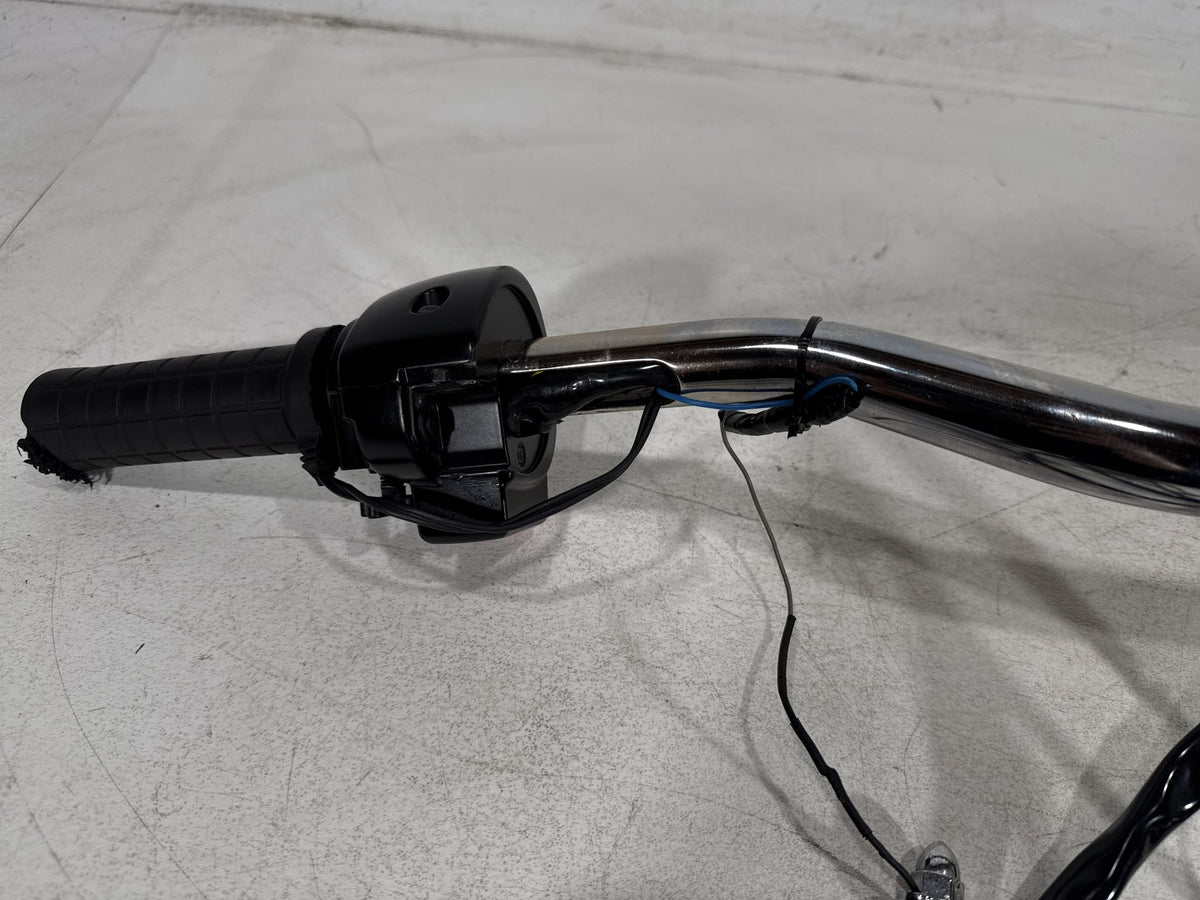 2011 Harley Electra Touring Police OEM Handlebars Left Right Switches Controls