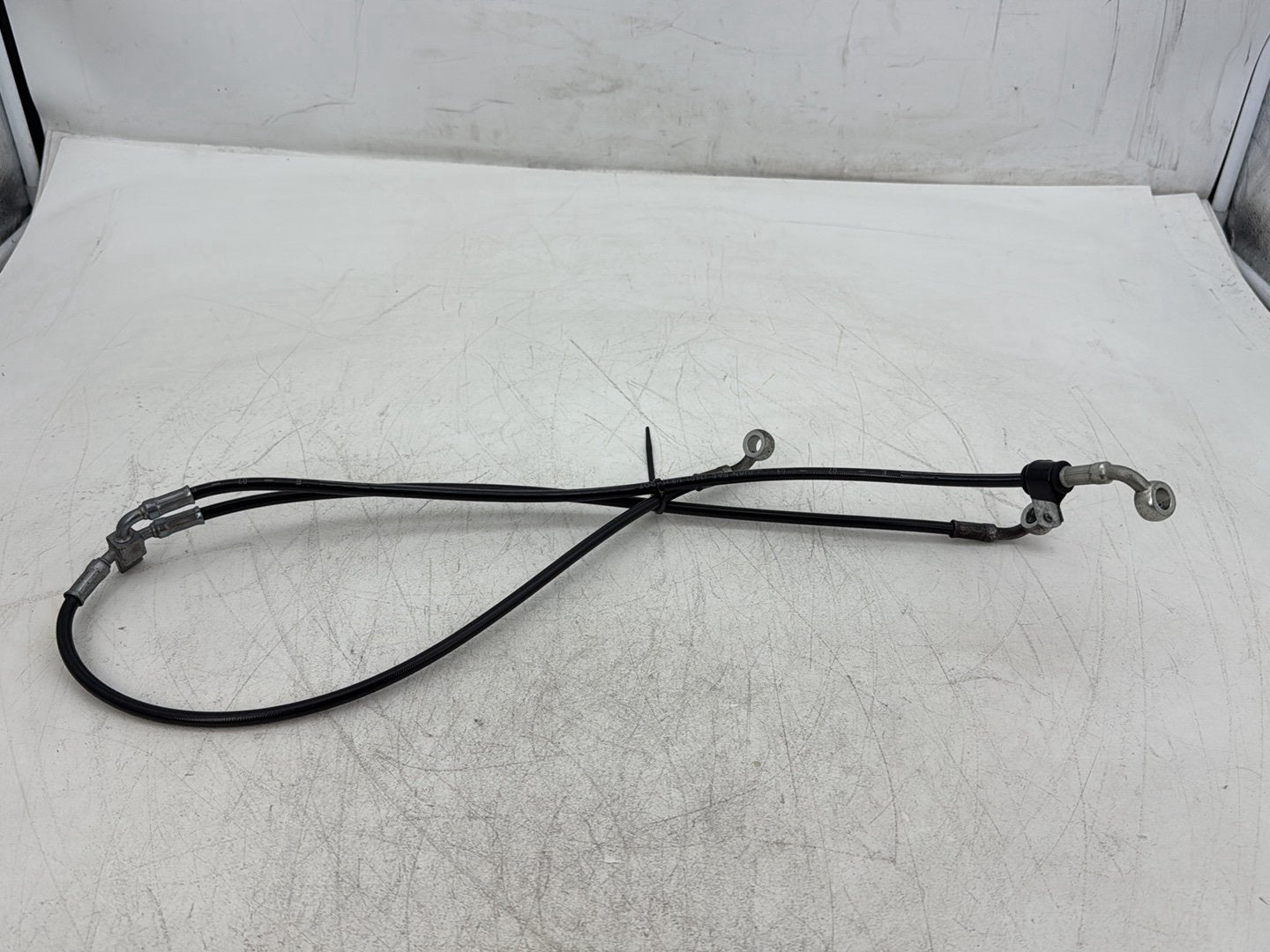 2010 Harley Dyna Fat Bob FXDF OEM Front Brake Hose Line Pipe