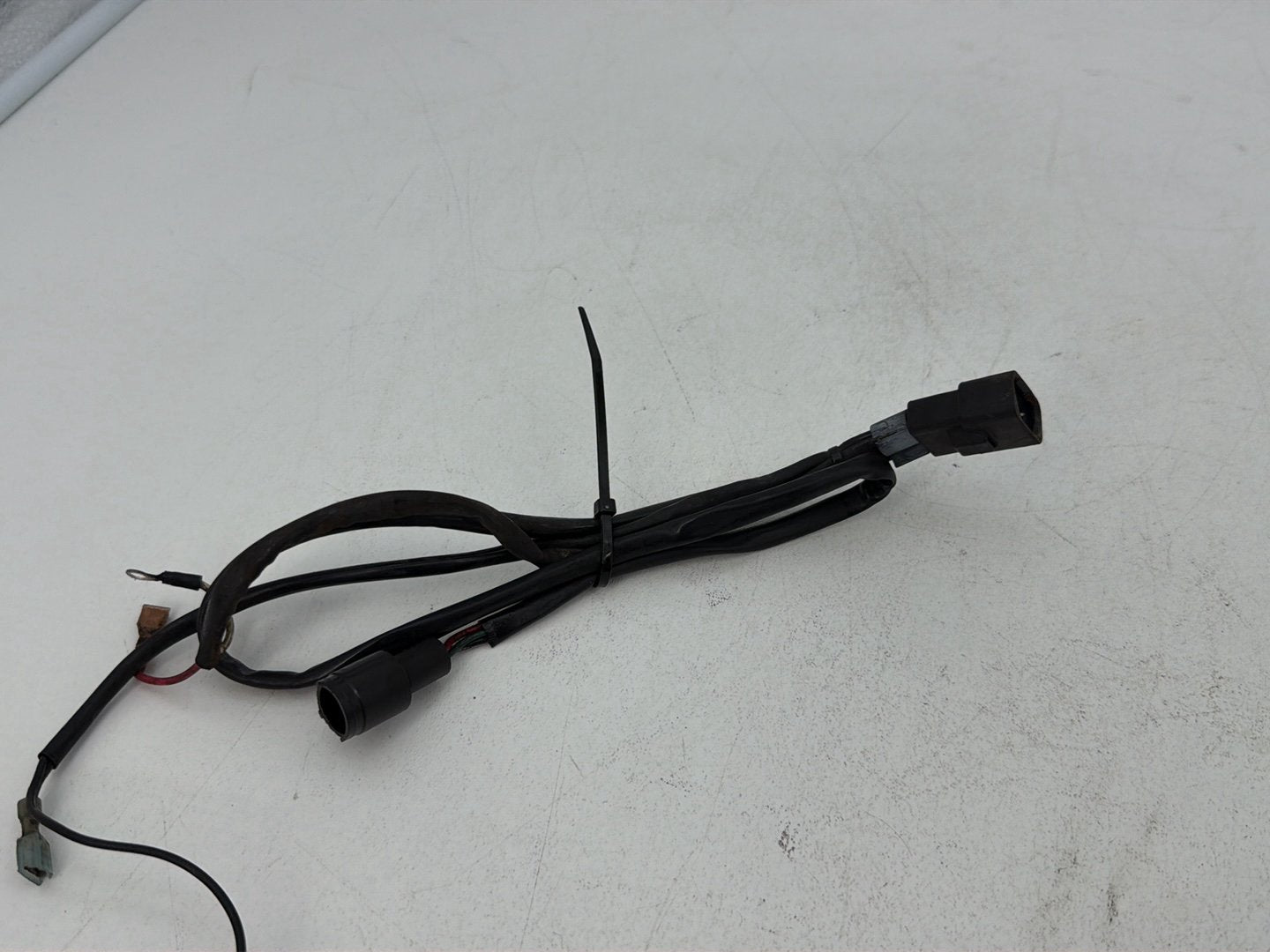 1984 - 1998 Harley-Davidson Touring Electra Glide Classic Wire Harness Loom Plug In Connector 32435-94