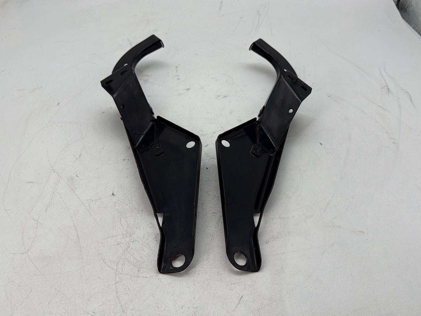 2006 Harley Touring FLHTCI Electra Glide Classic OEM Right Left Fairing Support Brackets