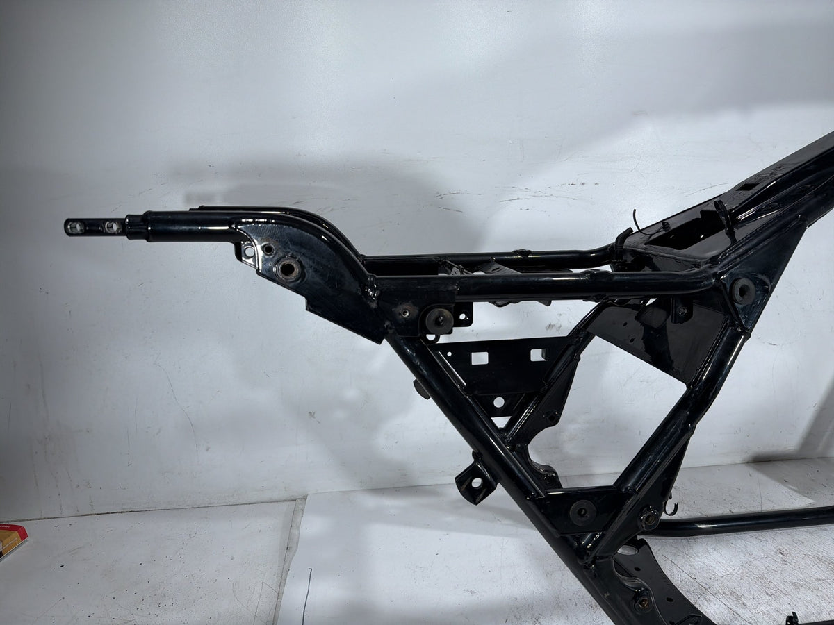 2004 Harley Electra Glide CVO Screamin Eagle OEM Body Main Frame Chassis CLN CLR