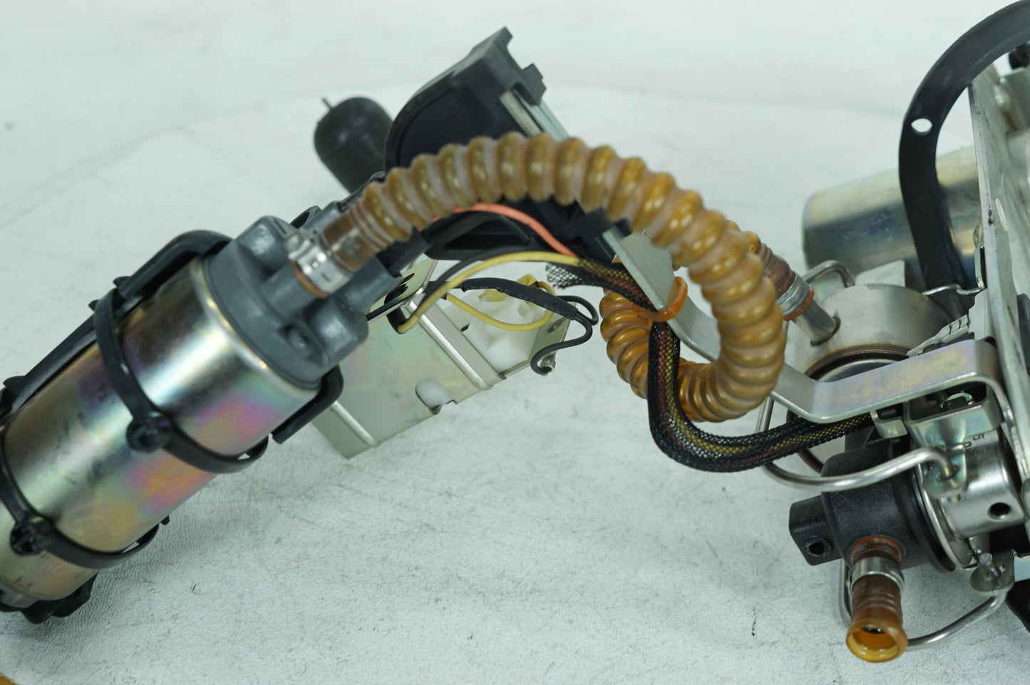1999 - 2006 Harley-Davidson Touring Electra Ultra Classic Fuel Pump Gas Gasoline Petrol Sending 62897-01B
