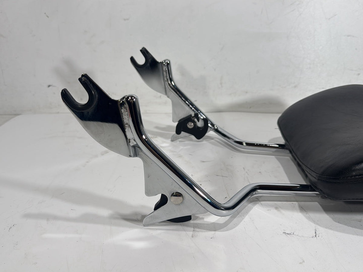 2014 Harley Street Glide Touring FLHXS OEM Rear Sissy Bar w/ Backrest Cushion Pad