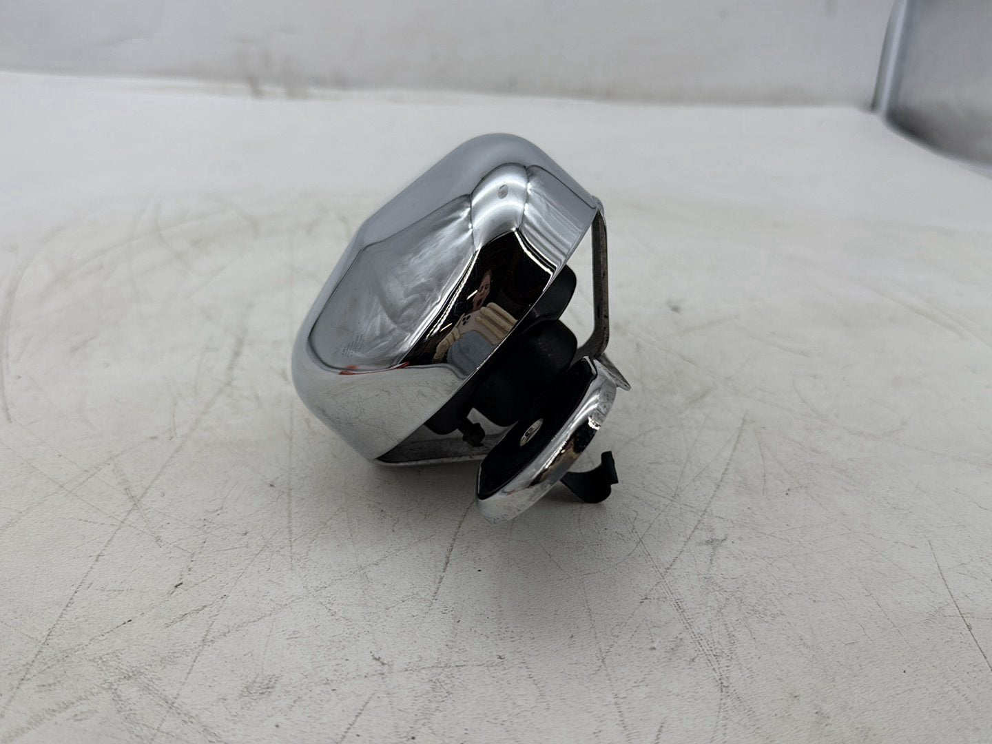 1997 Harley Softail FLSTC Heritage Classic OEM Horn Signal Klaxon Chrome Cover