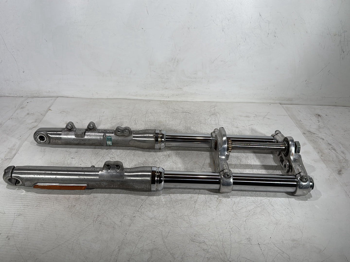 2007 Harley Dyna Street Bob FXDB OEM Front Triple Tree Set & LH RH Fork Legs Sliders