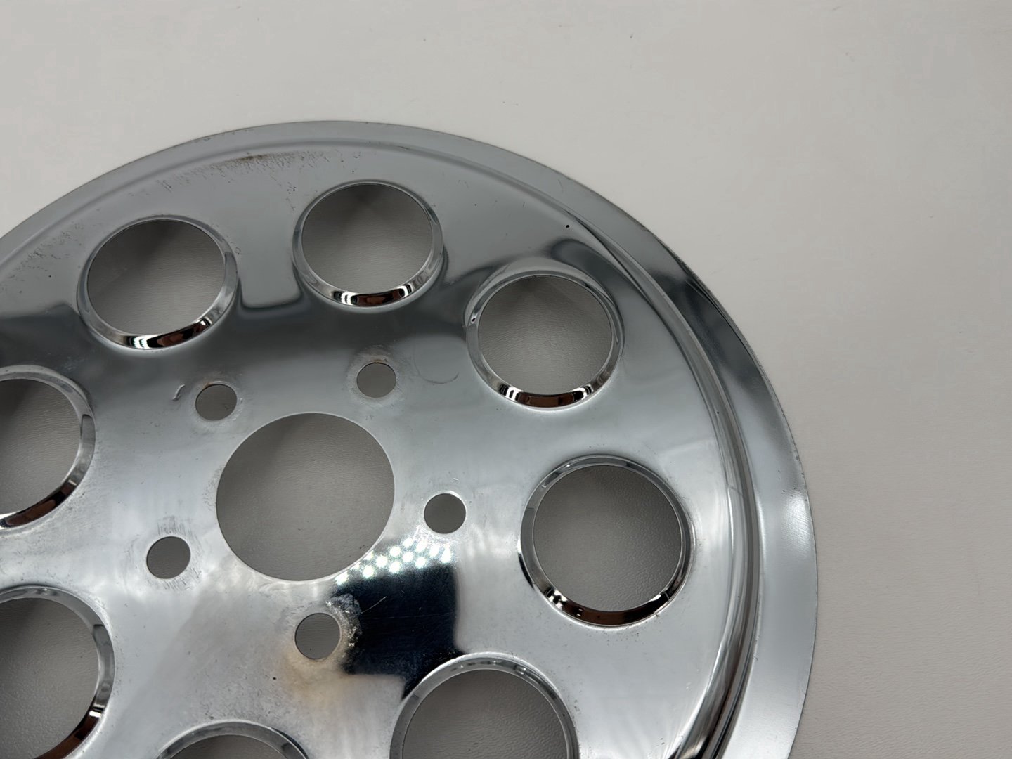 1999 - 2006 Harley-Davidson Dyna Wide Glide Rear Wheel Belt Sprocket Cover Chrome