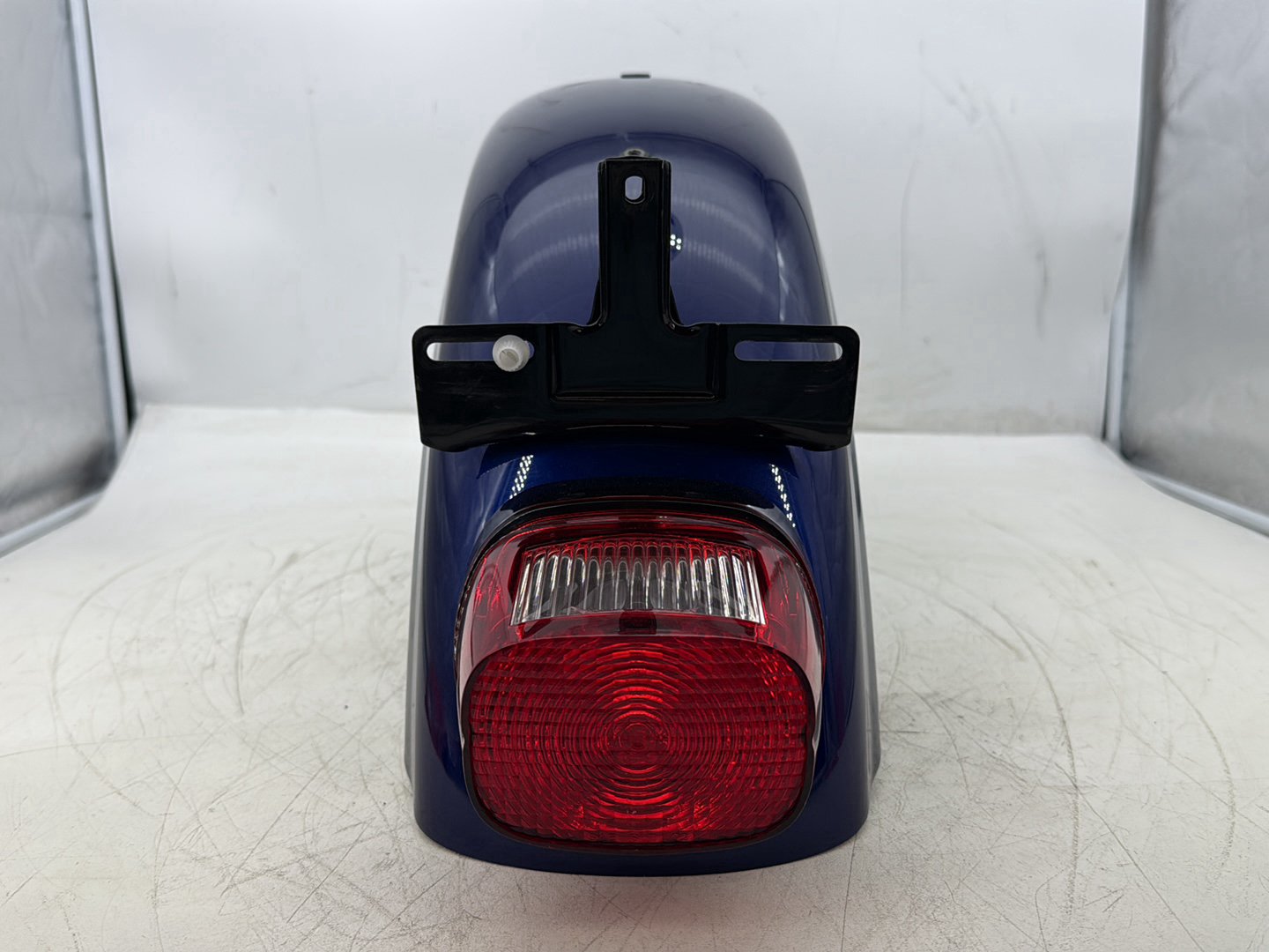 2006 Harley Sportster XL883L 883 Low OEM Rear Wheel Fender Taillight Brake Lamp