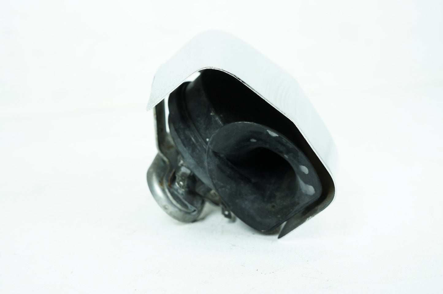 1999 - 2006 Harley-Davidson Softail Fat Boy Horn Signal Klaxon Chrome Cover 69012-93A