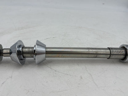 2007 - 2012 Harley-Davidson Touring Electra Glide Ultra Front Wheel Axle Bolt Shaft 41547-07A