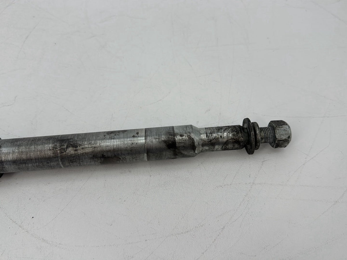 1999 - 2006 Harley-Davidson Touring Electra Glide Classic Front Wheel Axle Bolt Shaft 43364-00